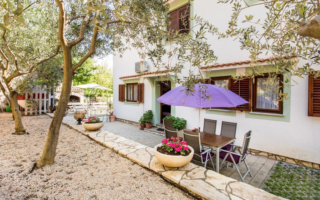 Apartments Frgacic Baška Buitenkant foto